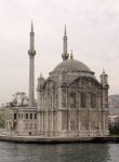 Ortaköy Camii